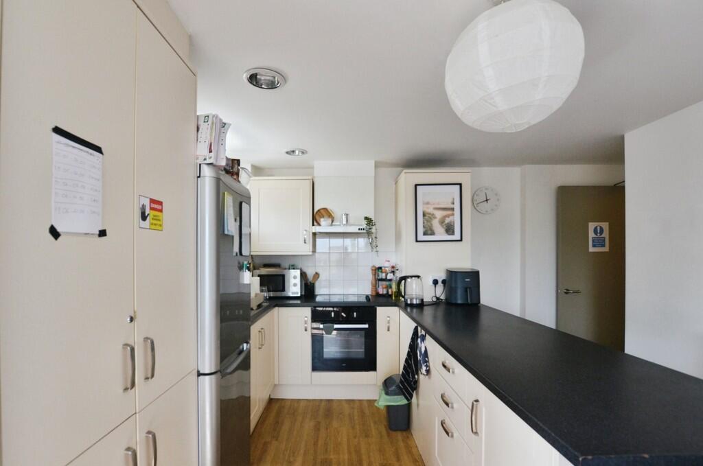 1 bedroom flat share for rent