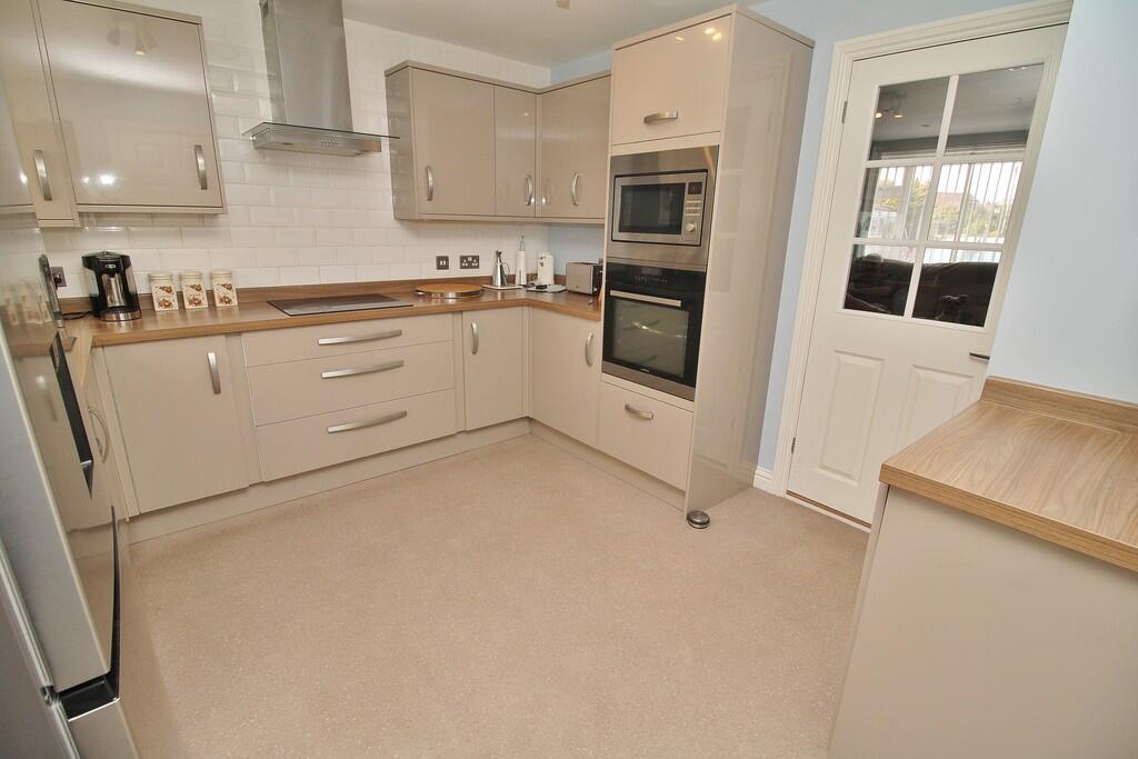 House in Havant, South Hayling - View 2
