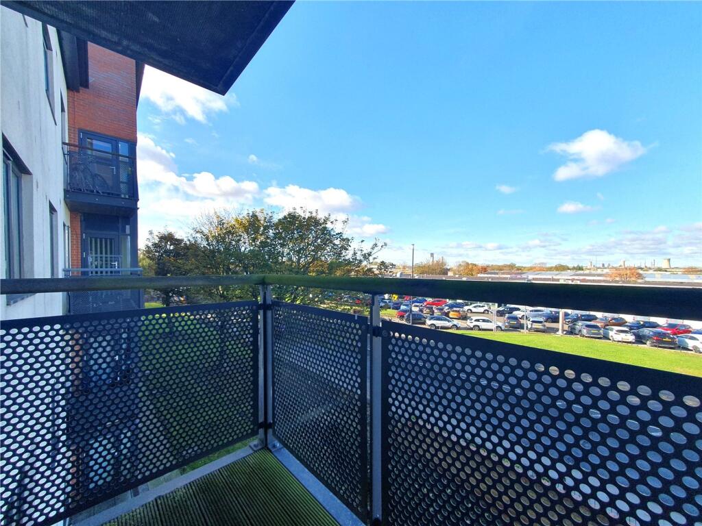 Apartment in Middlesbrough - View 2