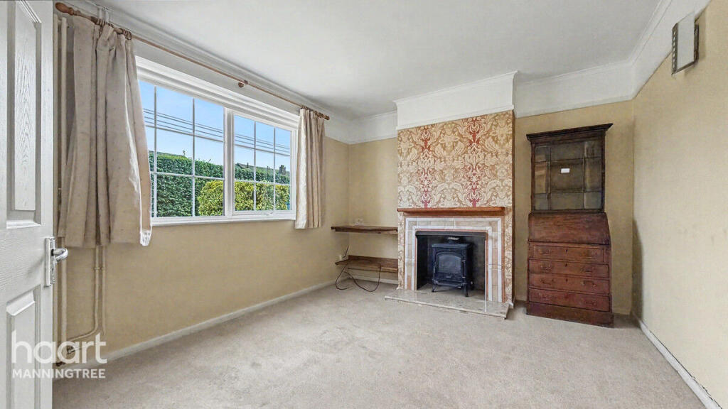 Colchester Road, Lawford, Manningtree, Essex - View 3