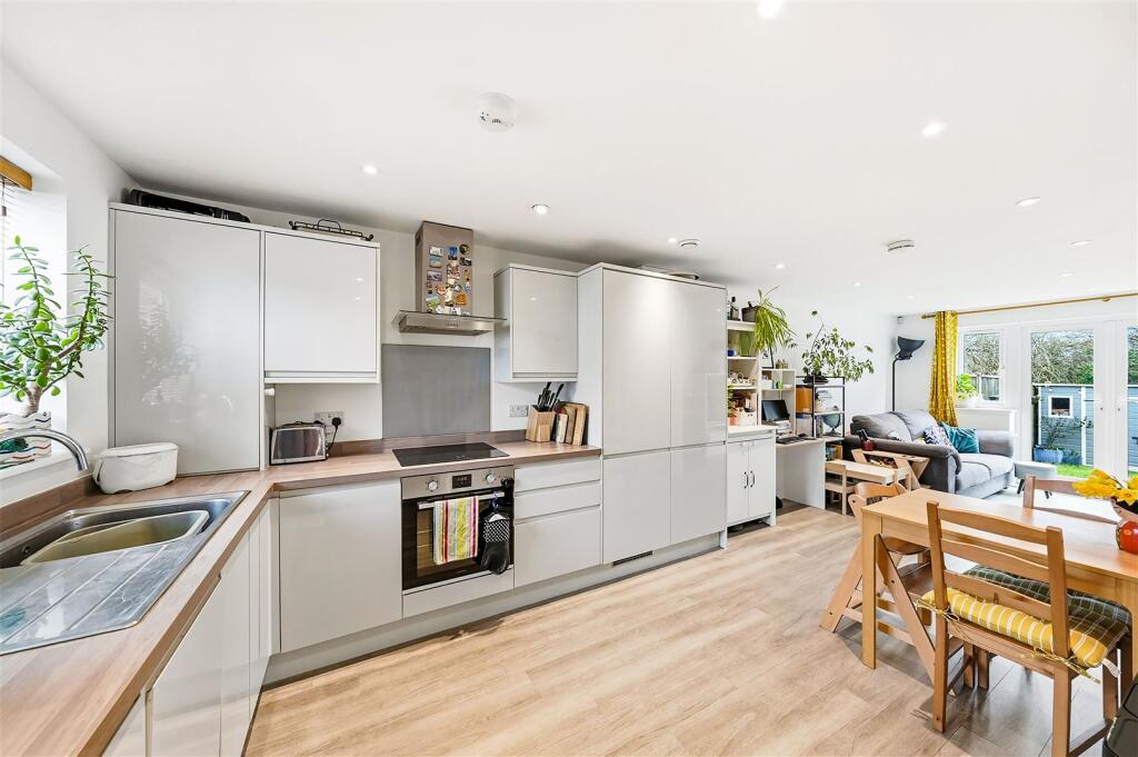 House in London - View 4