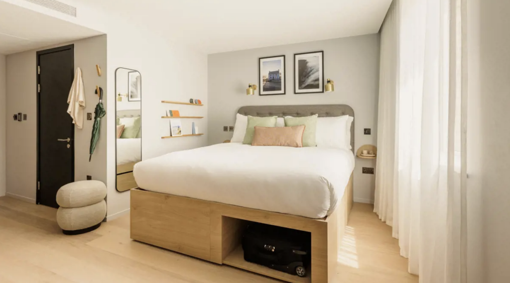 Main image of property: Bright Cambridge City Centre Studio — CB5, Available Immediately