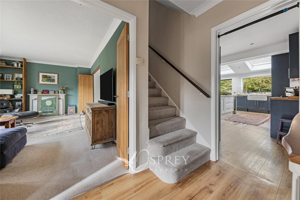 House in Oundle, North Northamptonshire - View 5