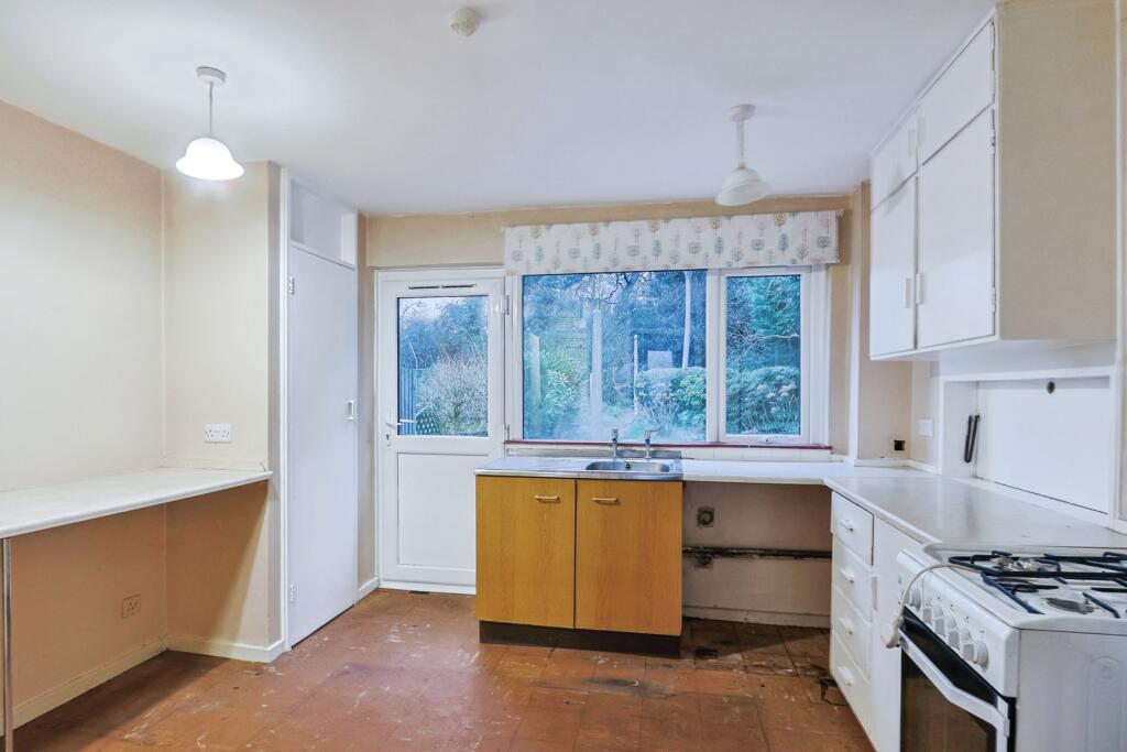 Loewy Crescent, Poole, Dorset, BH12 - View 4