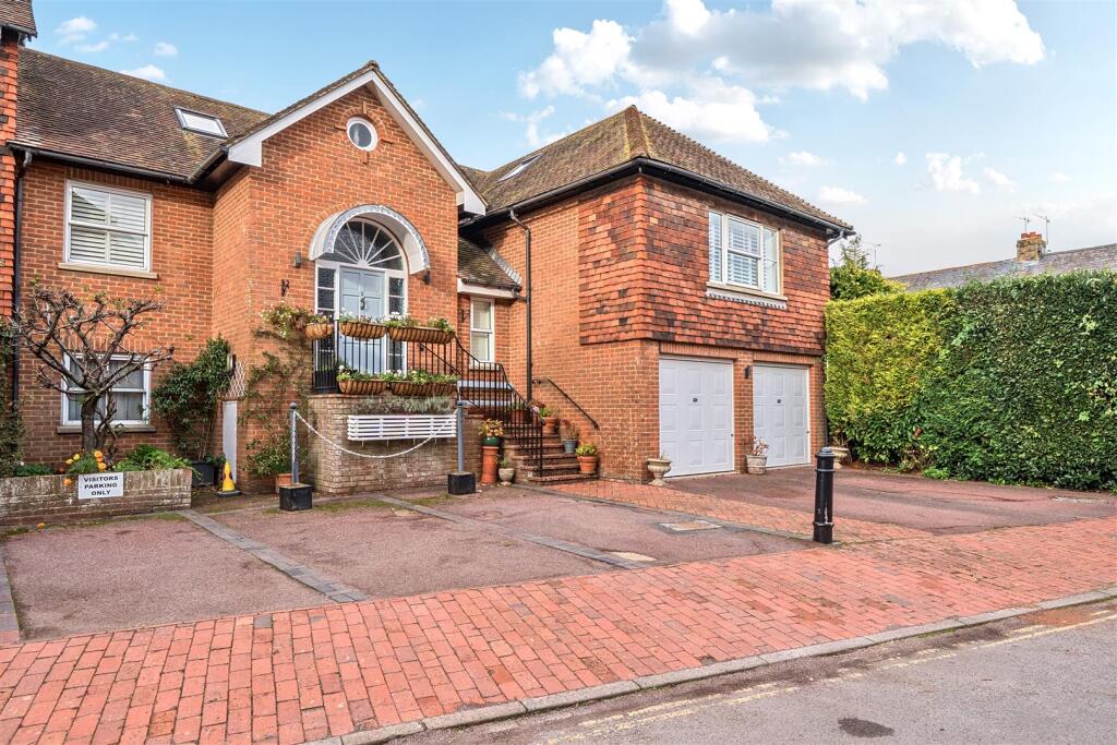 Main image of property: Tarrant Wharf, Arundel