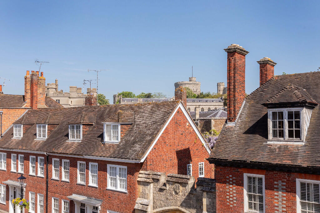 Park Street, Windsor, Berkshire, SL4 photo 2
