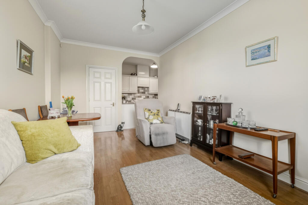 Bentfield Road, Stansted, Essex, CM24 photo 4