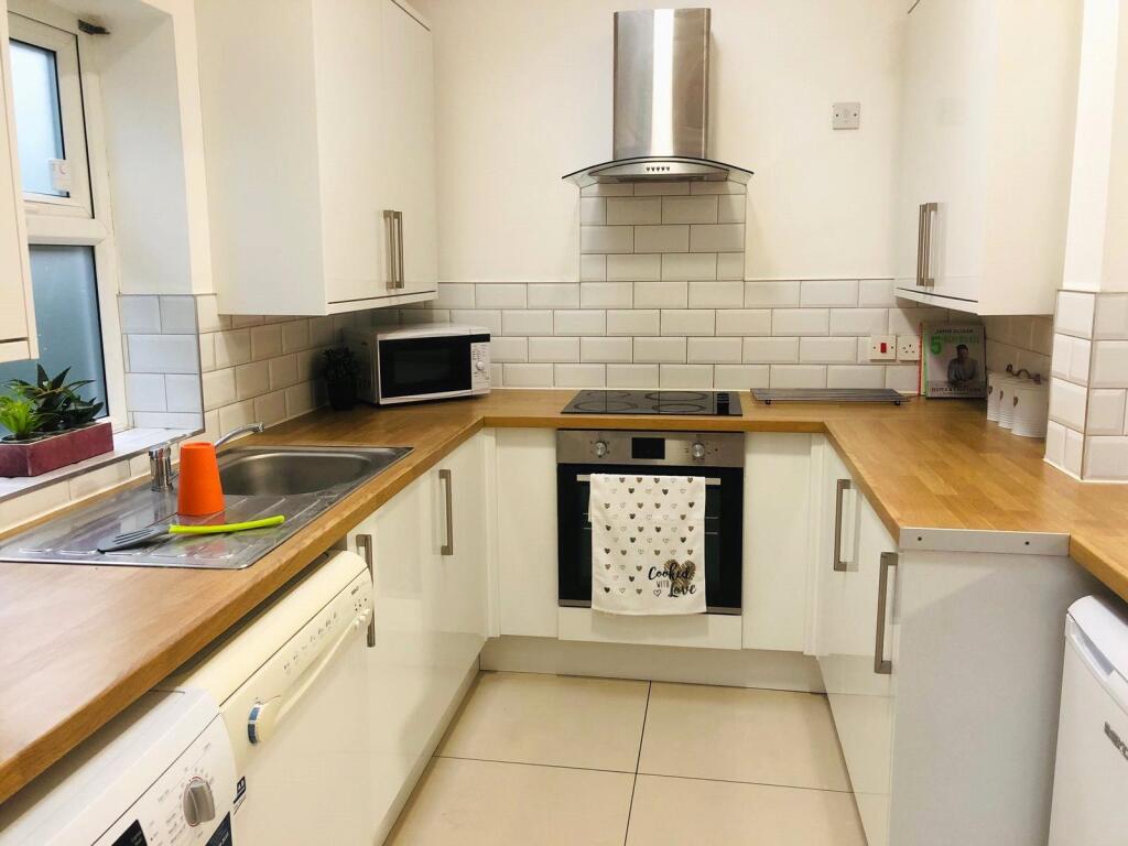 House in Sheffield, South Yorkshire - View 2