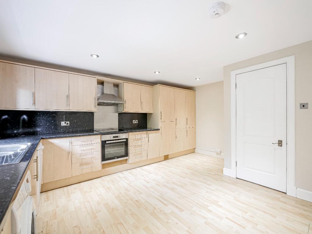 House in Dundee - View 5