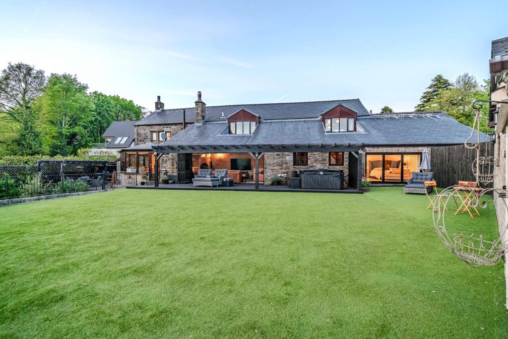 Main image of property: Hardacre Lane, Whittle-Le-Woods, PR6