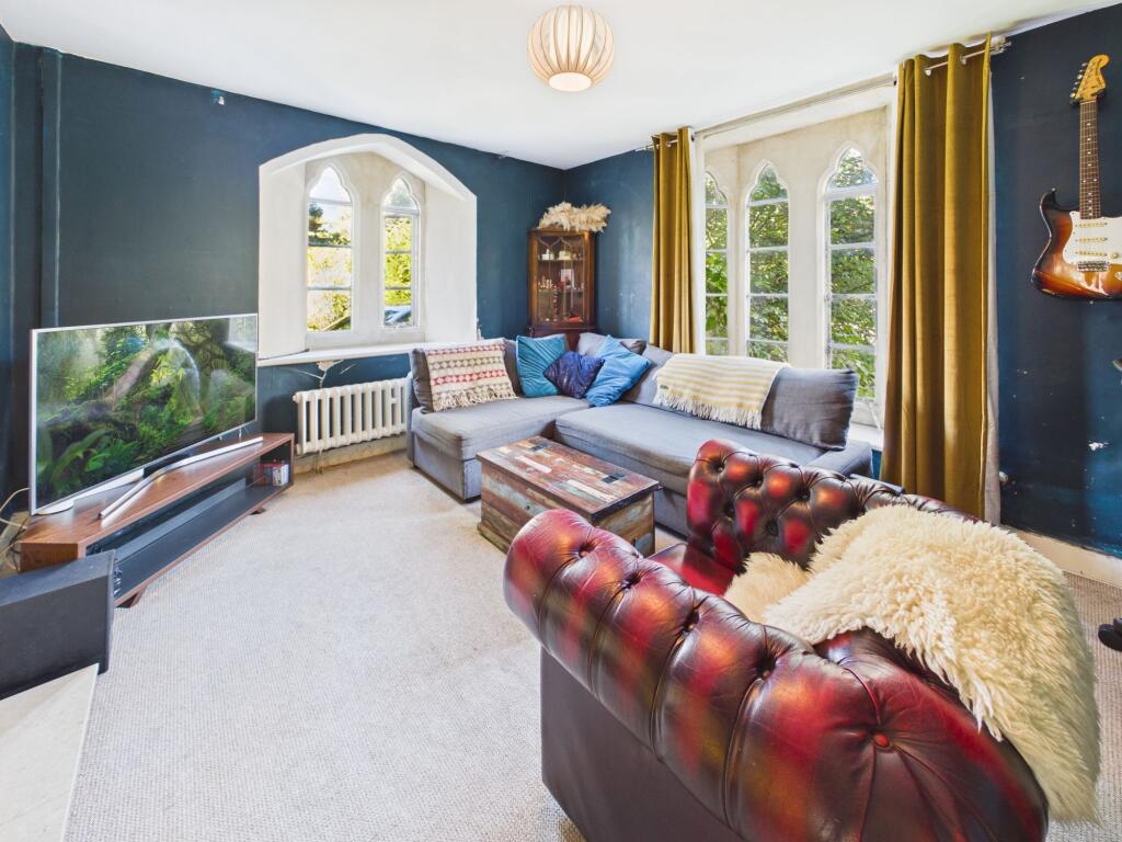 House in Newport, Abergavenny - View 4