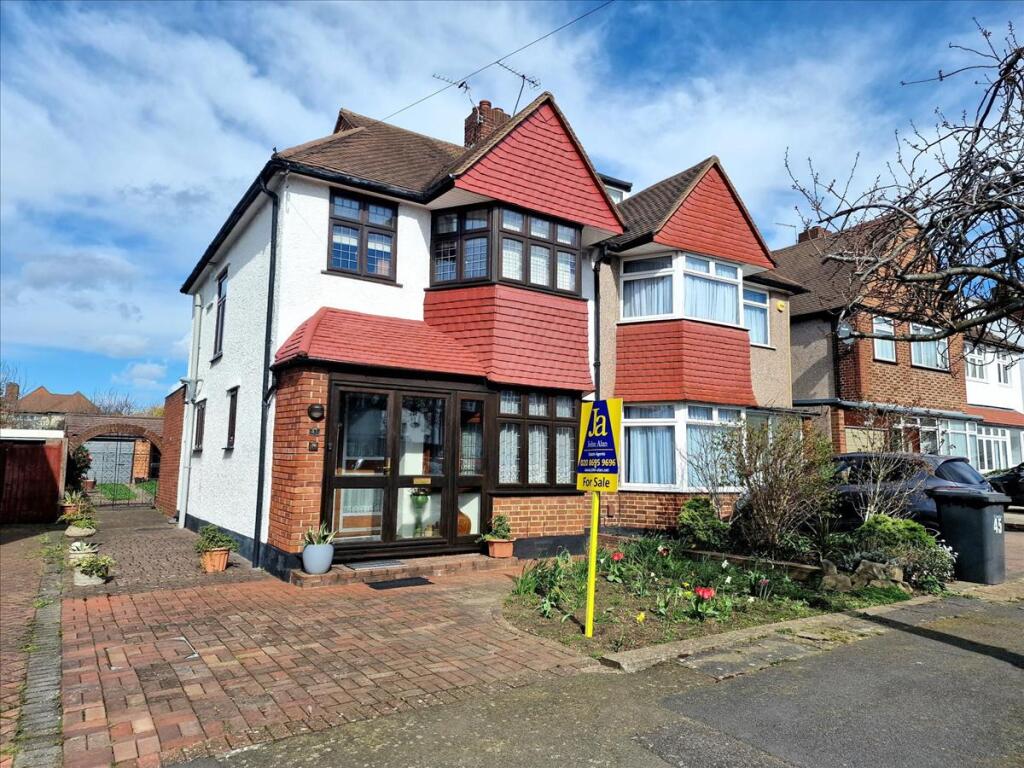 Main image of property: Daneswood Avenue, London, SE6
