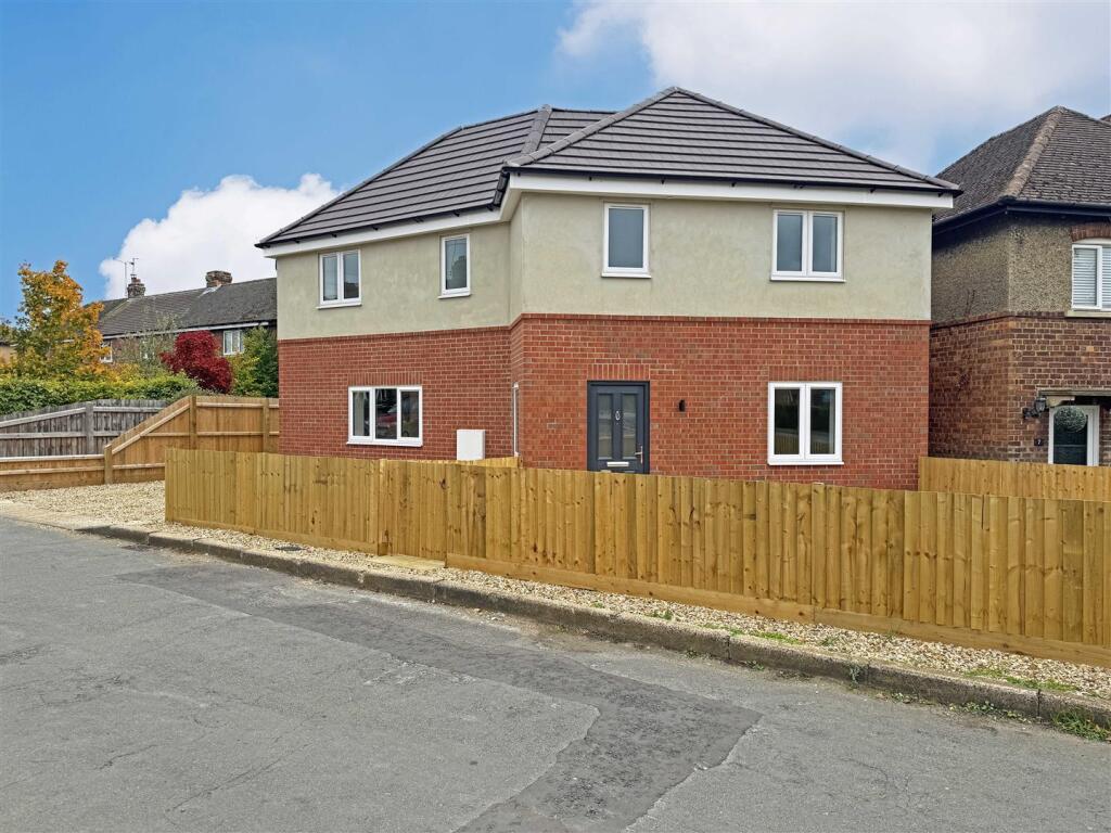 Main image of property: Gloucester Road, Stamford