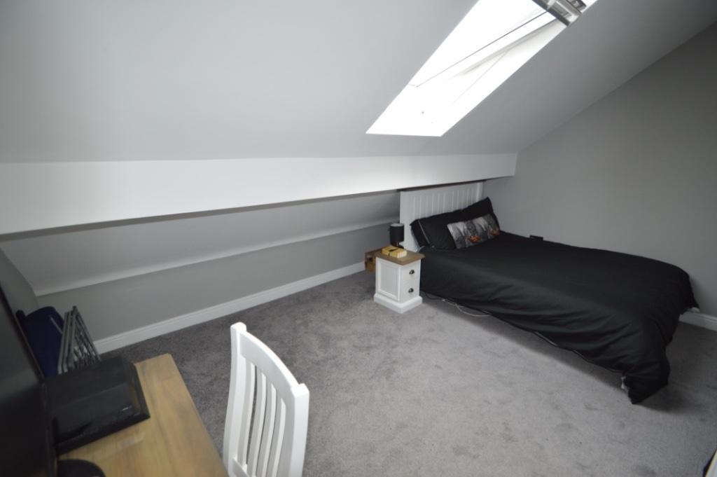 6 bedroom terraced house for rent