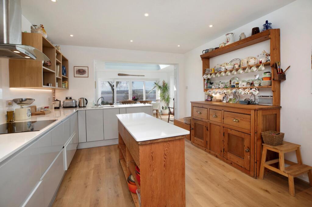 House in Exeter - View 3
