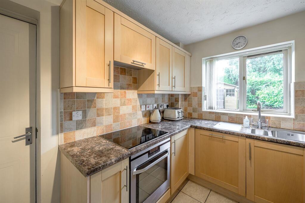 House in Dudley - View 5