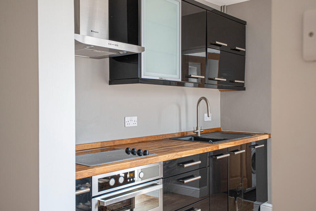 House in Reading - View 3