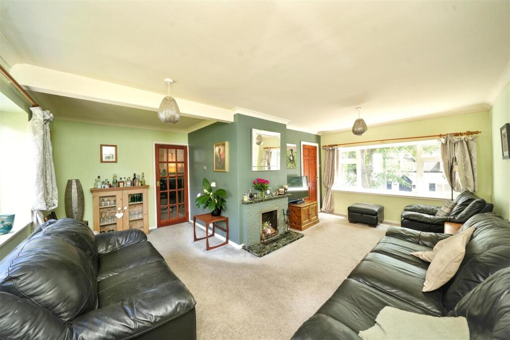 9 Wolverhampton Road, Pattingham, Wolverhampton, WV6 7AF photo 4
