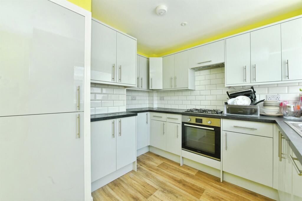 Bunyan Close, Plymouth - View 3