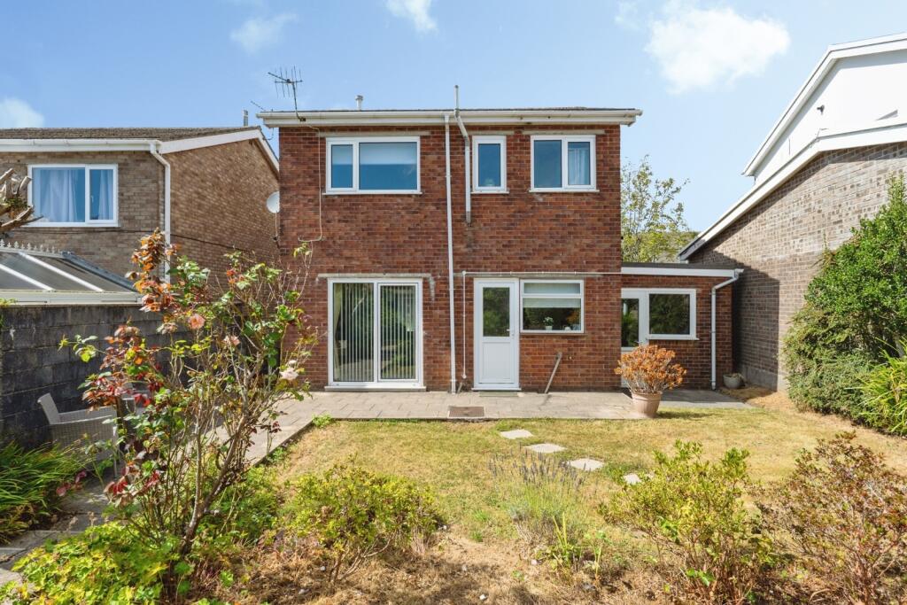 House in Swansea - More