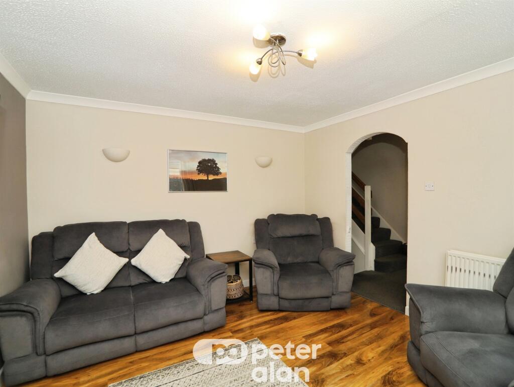 House in Newport, Cwmbran Central - View 4