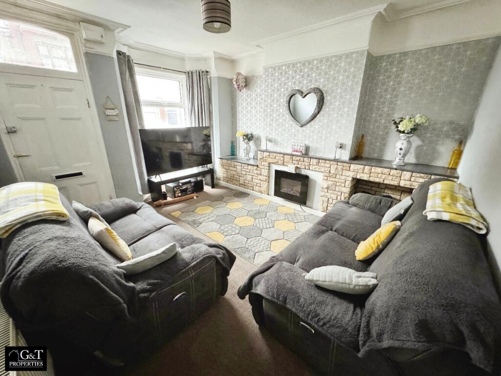 House in Sandwell, West Midlands - View 2