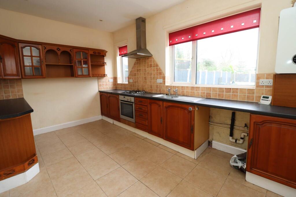 Bradmoor Road, Bromborough photo 4