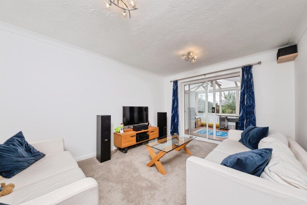 House in Milton Keynes, Granborough - View 4