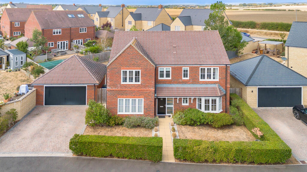 Main image of property: Wheatsheaf Crescent, Bampton, OX18
