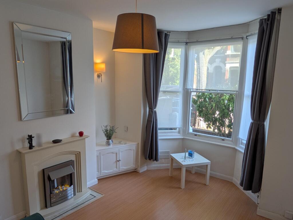 Apartment in London - View 2