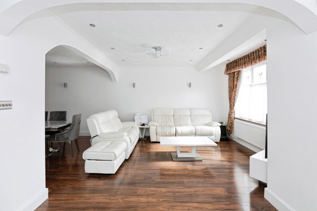 House in London - View 5
