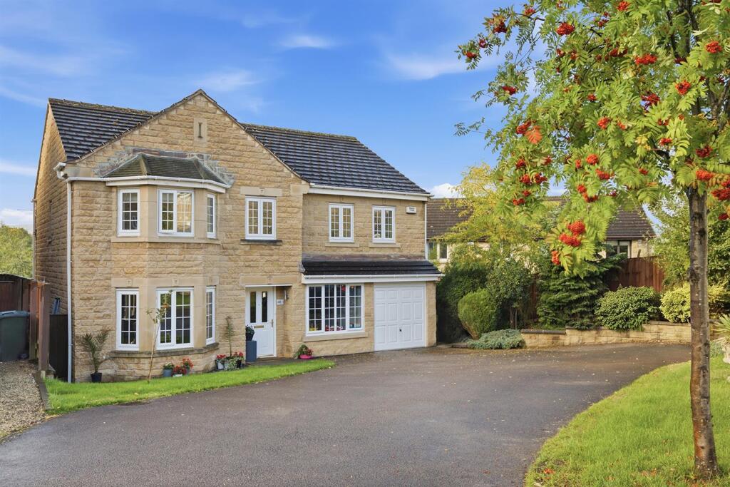 Main image of property: Thorgrow Close, Fenay Bridge, Huddersfield