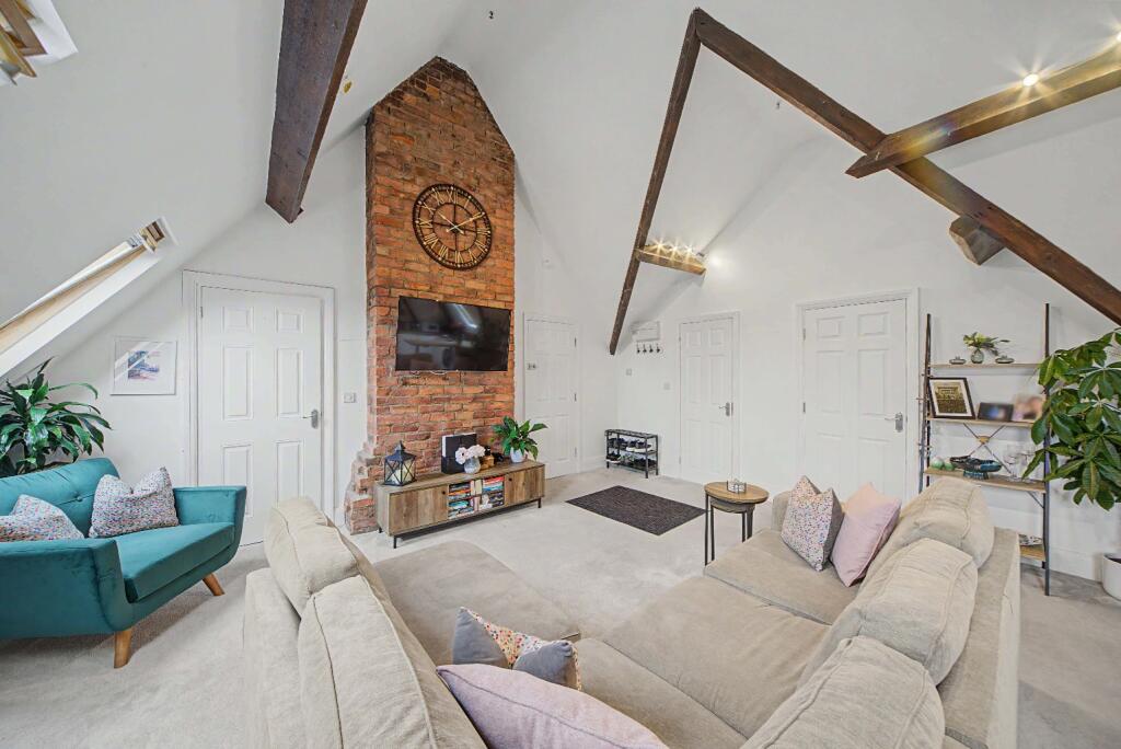 Apartment in Manchester - View 3
