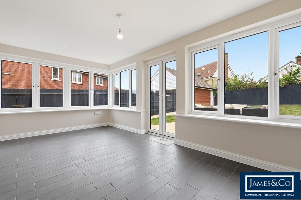 House in Uttlesford, Great Dunmow - View 3