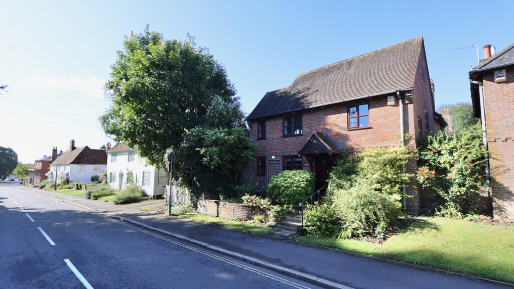 Main image of property: High Street, Great Missenden, HP16