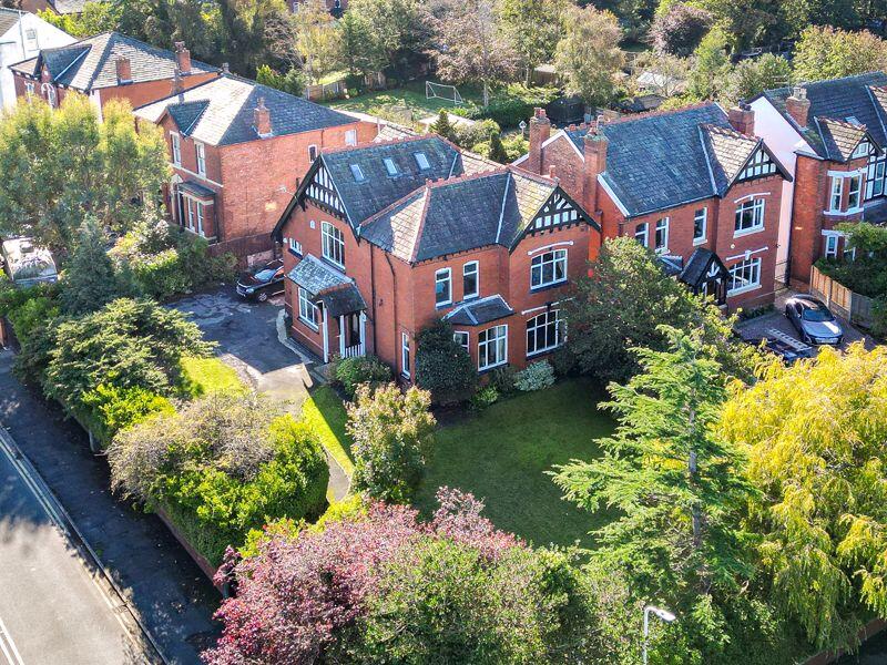 Main image of property: Golf Open 2026 - Crescent Road, Birkdale - Sleeps 14 (walking distance to golf)