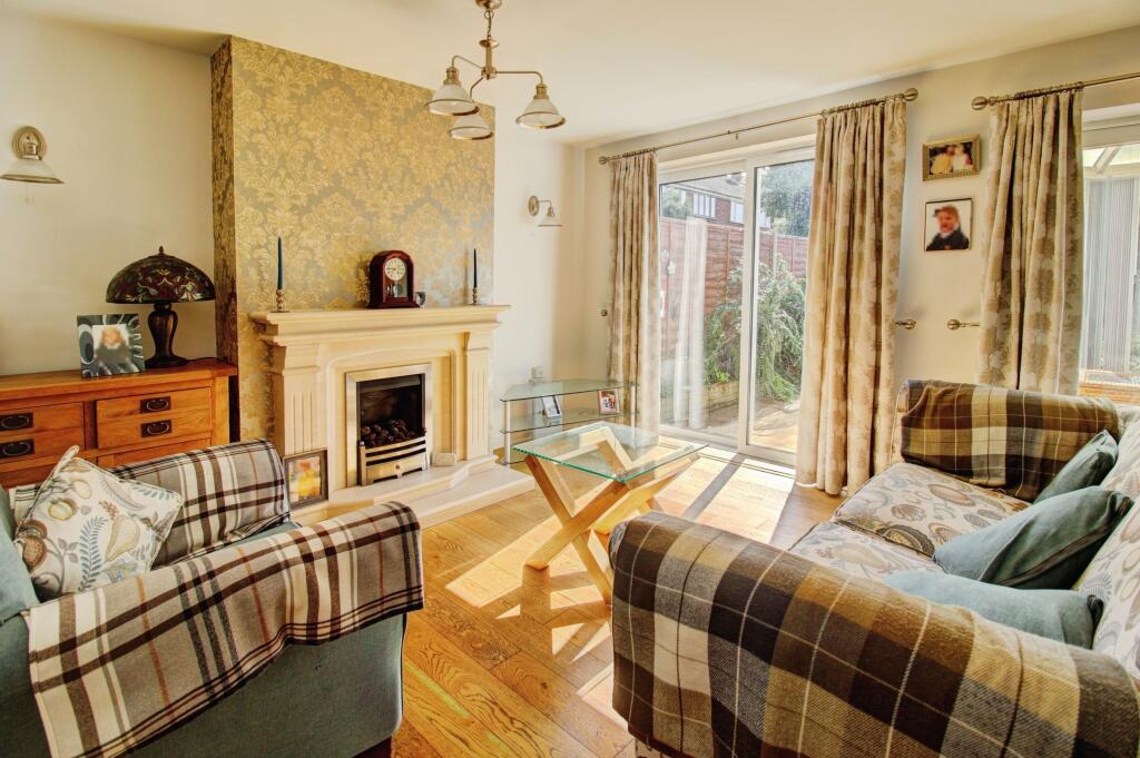 Mill Crescent, Kingsbury, B78 photo 4