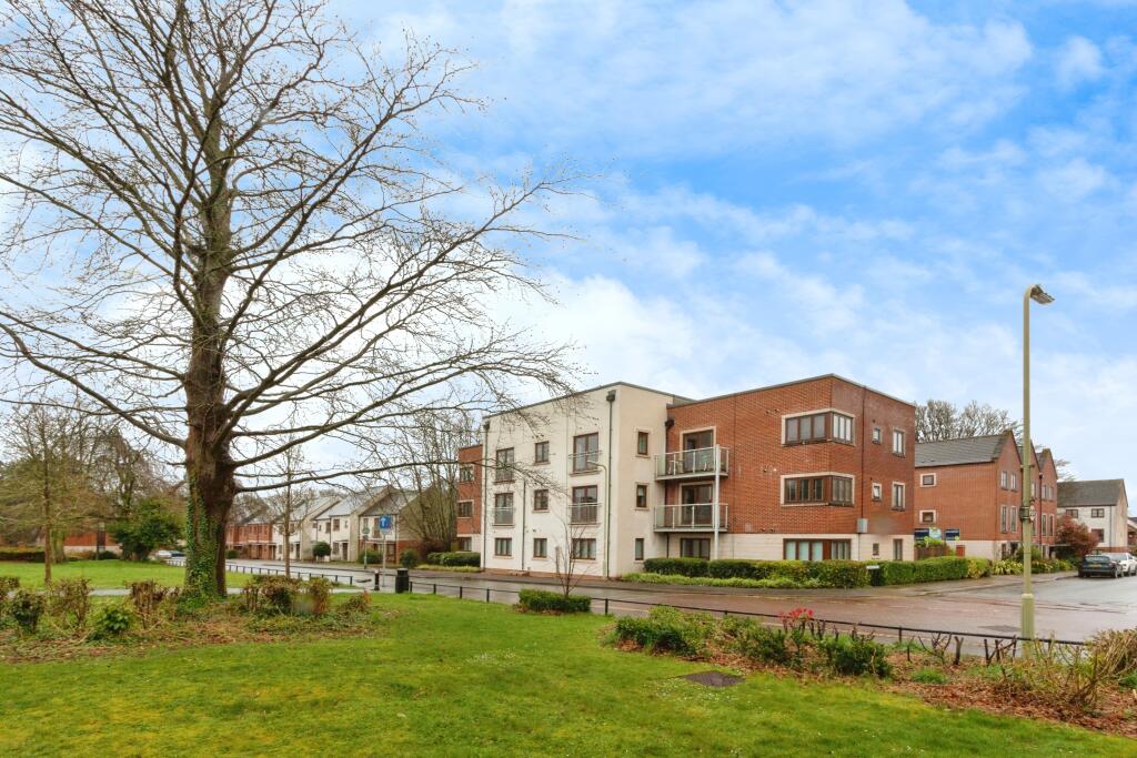 Main image of property: Hines Court, Basingstoke, Hampshire, RG24
