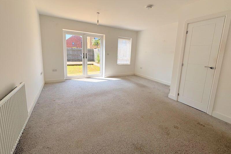 Courageous Road, Lee-On-The-Solent, PO13 9GD photo 3