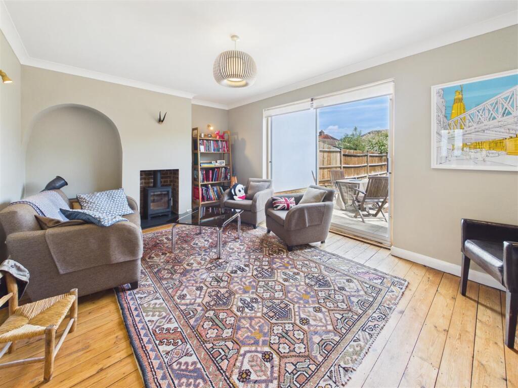 Pembroke Avenue, Hersham, Walton-On-Thames – pohled 4