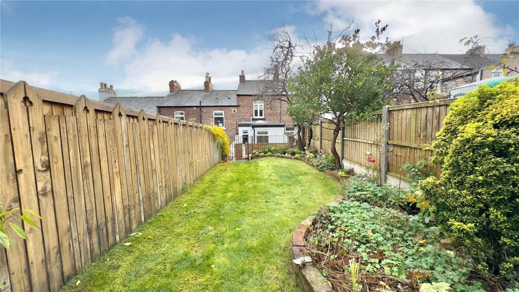 House in Wirral, Liverpool City Region - View 3
