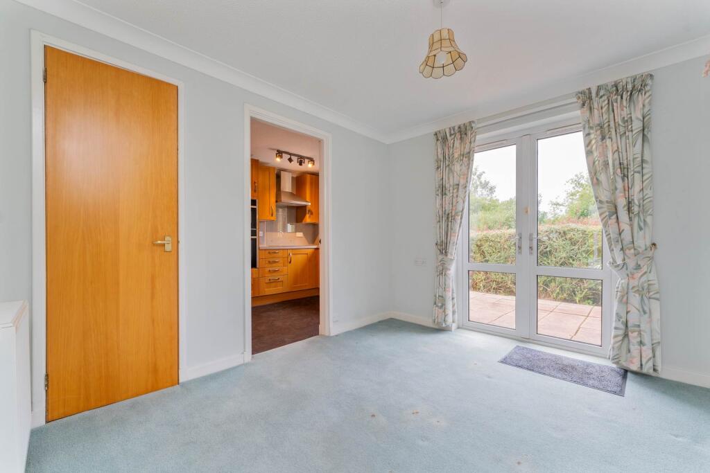 House in Paisley, Inverclyde - View 5