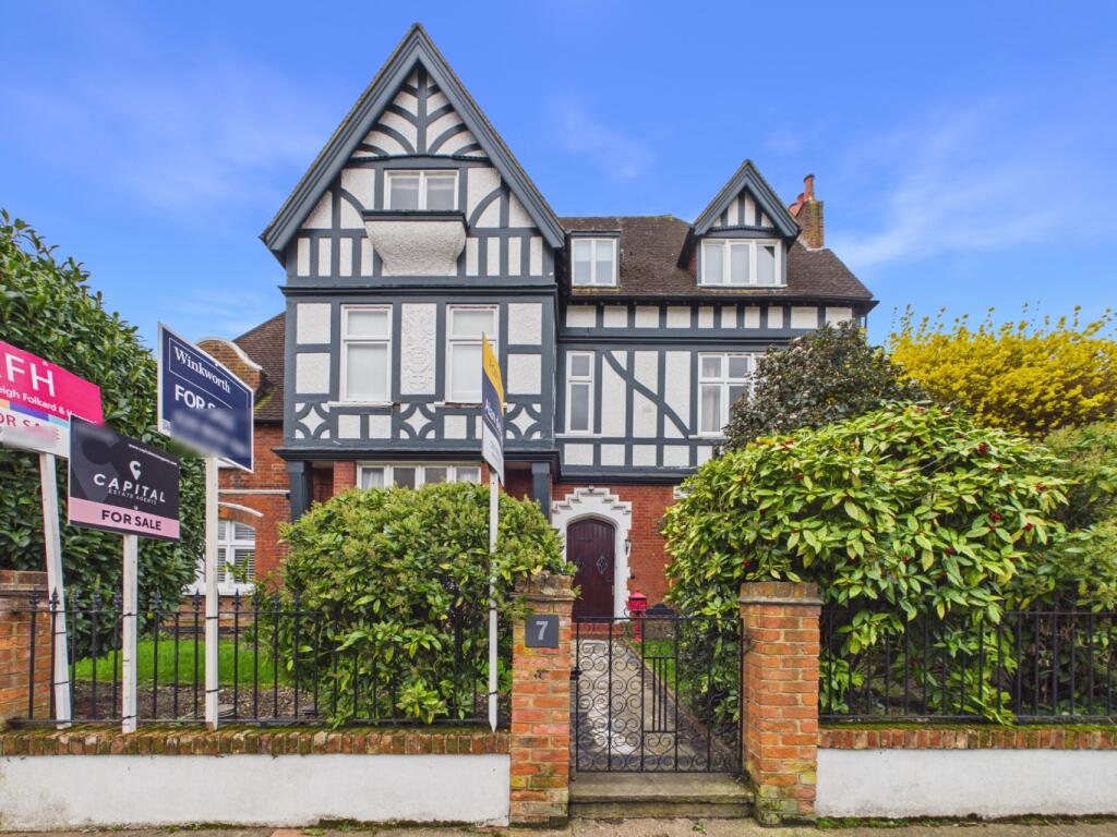Main image of property: 7 Oaklands Road, Bromley, Kent, BR1