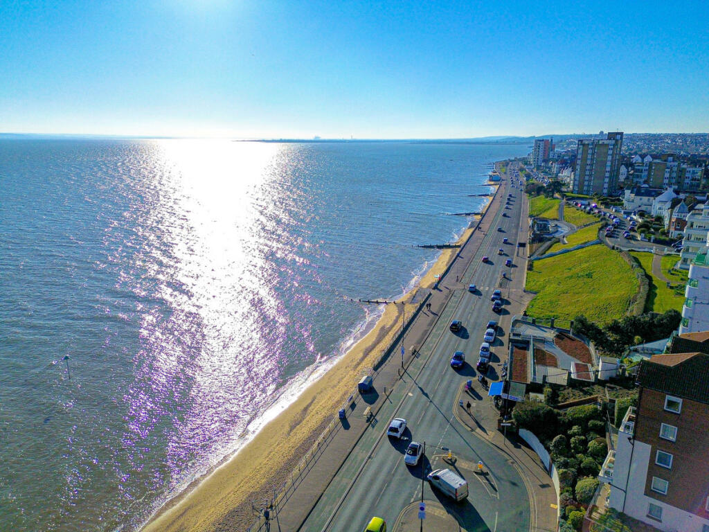 Holland Road, Westcliff-on-Sea, SS0 photo 2