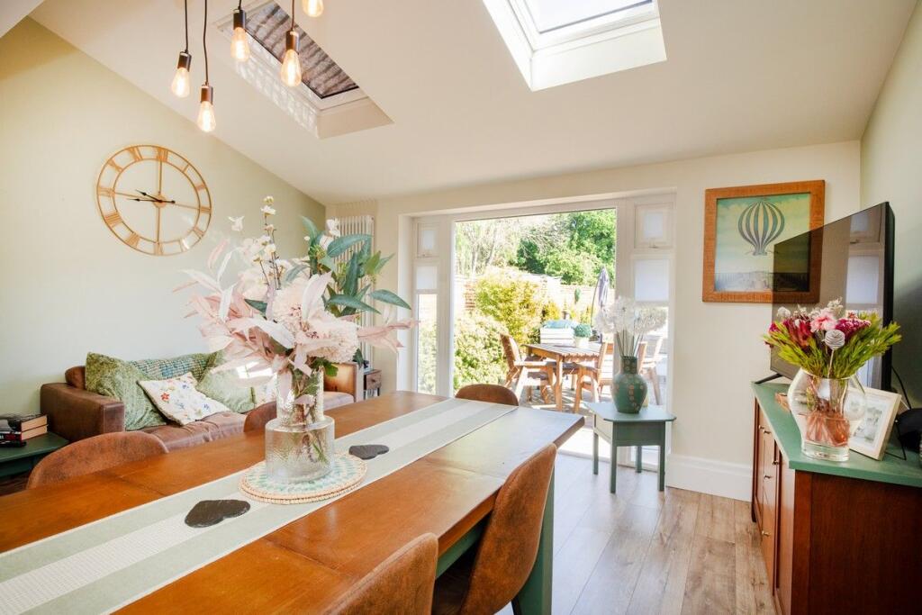 House in Calderdale, Lightcliffe - More