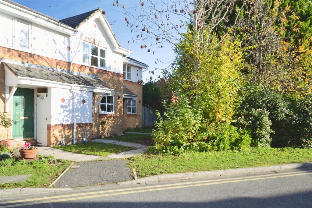 Main image of property: Denbeigh Place, Reading, RG1