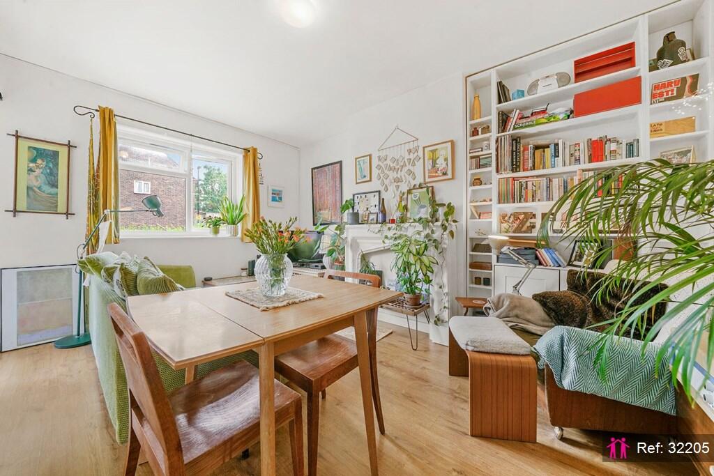 Apartment in London, New Beckenham - View 2