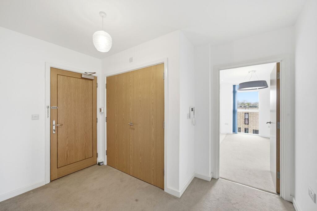 Lilywhite Drive, Cambridge, CB4 - Mehr