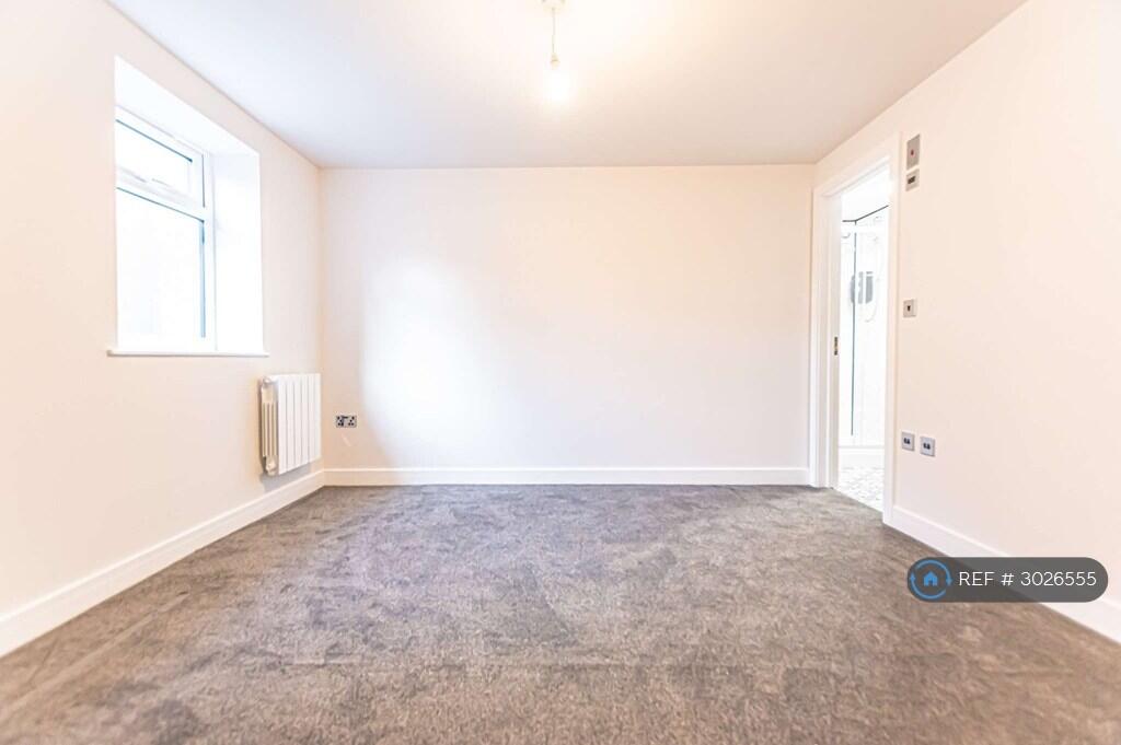 Apartment in Bolton - View 2