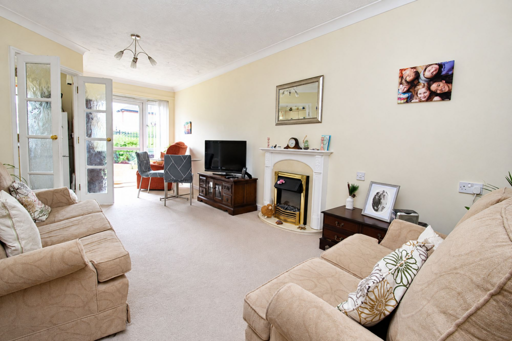 Apartment in Southampton - View 5